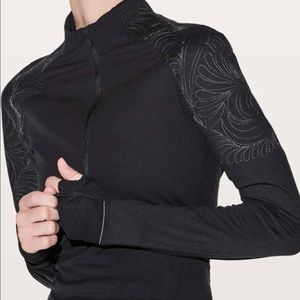 lululemon Toasty tech 1/2 zip pull over